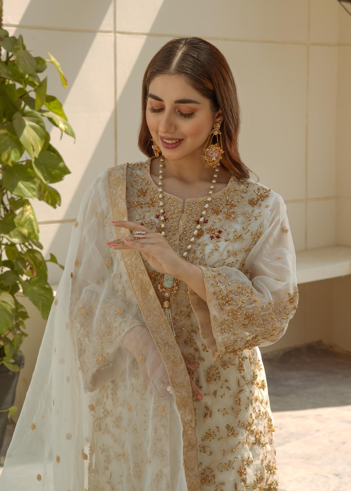Laleen - Ivory Jewel